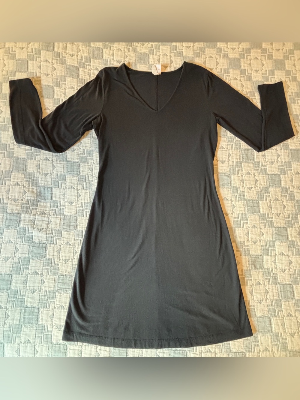 Lole Classic Black V-Neck Long Sleeve Dress
